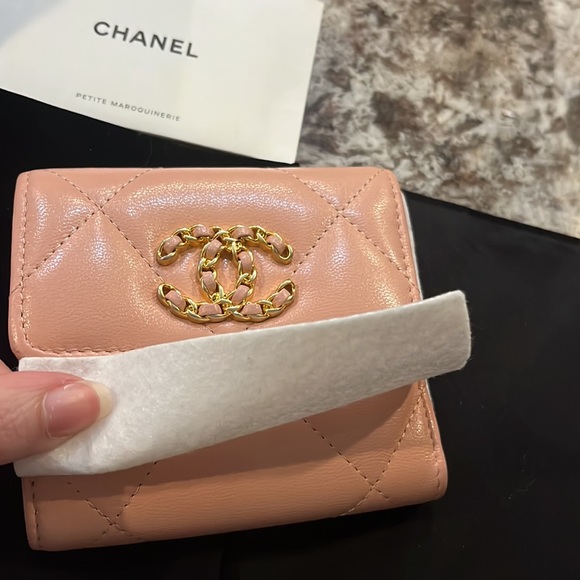 Chanel. Tribfold. Wallet. 19 - Picture 11 of 13